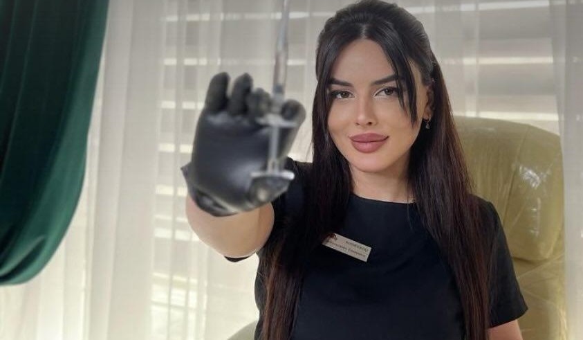 Kosmetoloq Səkinə Zamanova necə inyeksiya, dolğu proseduru həyata keçirir?-