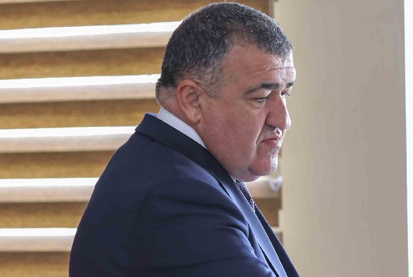 Xətai rayonu Gəncə Prospektində qanunsuz tikintiyə icra başçısı icazə verib?-
