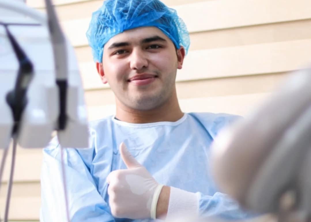 “Stomatoloq.Mehemmed” necə pasiyentləri implant edir?-