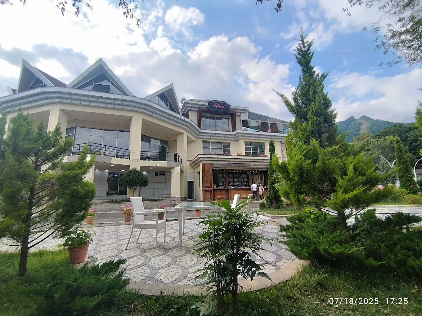 Qəbələdə “Köşəm” restoranında turistləri necə aldadırlar? -